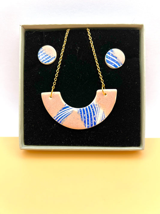 Gift Set - Small Arc Necklace & Mini Stud Earrings. Mottled Pink & Navy Wavy Print