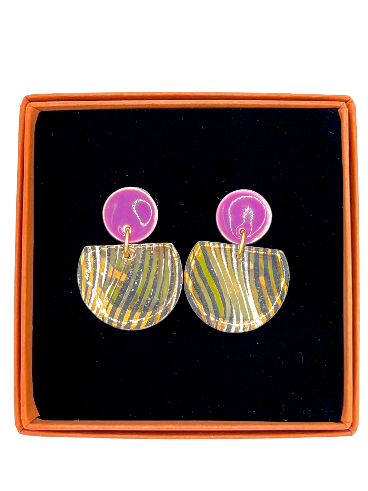 Cré Ór - Drop Earring Amethyst, 24 Carat Gold & Black Print