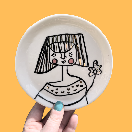 Lady Wall Plate - Black bob 14.5cm